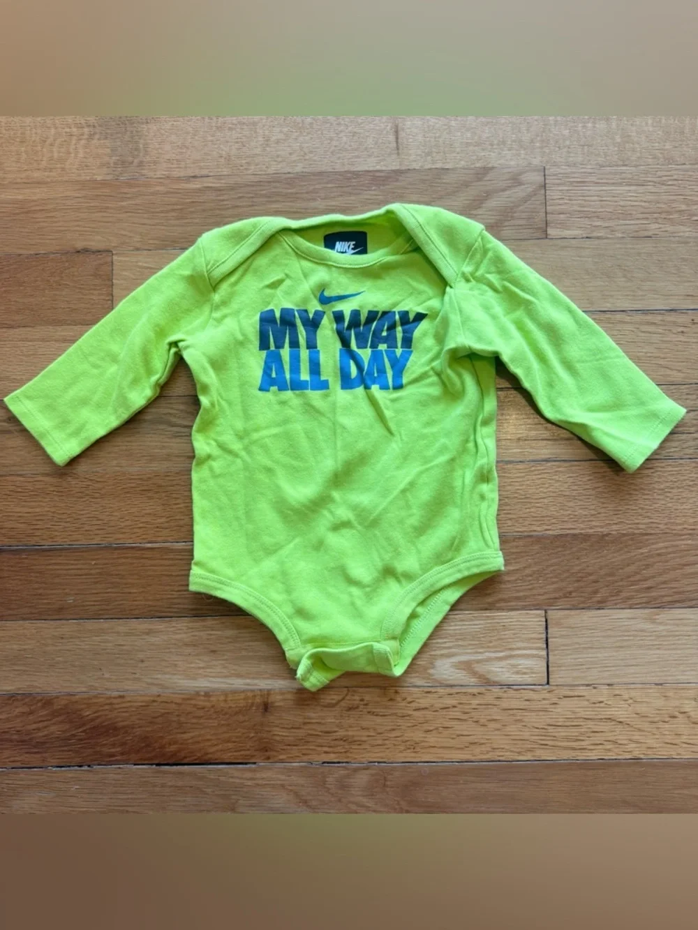 NIKE Baby Boy Bundle One Piece Lot‎ of 3 Onesie size 6-9 Months